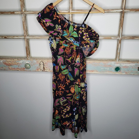 H & M Rainforest Floral Ruffle One Shoulder Viscose Dress size 6 - Picture 8 of 16